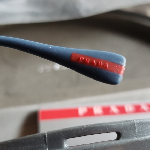 ⛔️SOLD⛔️Prada Sunglasses Linea Rossa collection - Picture 7 of 8